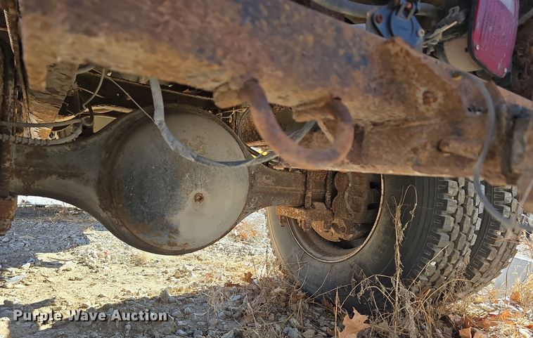 image for item DW3067 2000 International 4700 dump truck