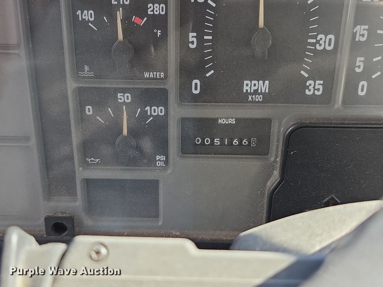 image for item DW3067 2000 International 4700 dump truck