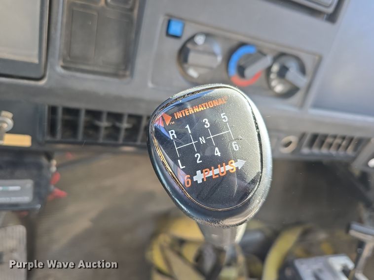 image for item DW3067 2000 International 4700 dump truck