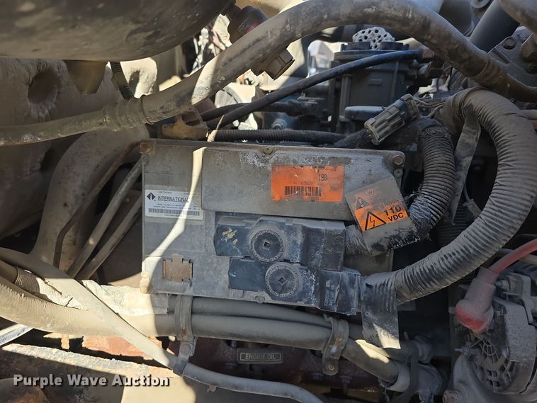 image for item DW3067 2000 International 4700 dump truck