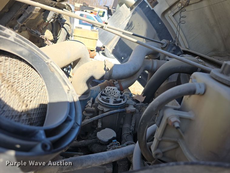 image for item DW3067 2000 International 4700 dump truck