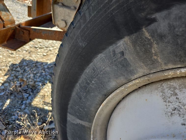 image for item DW3067 2000 International 4700 dump truck