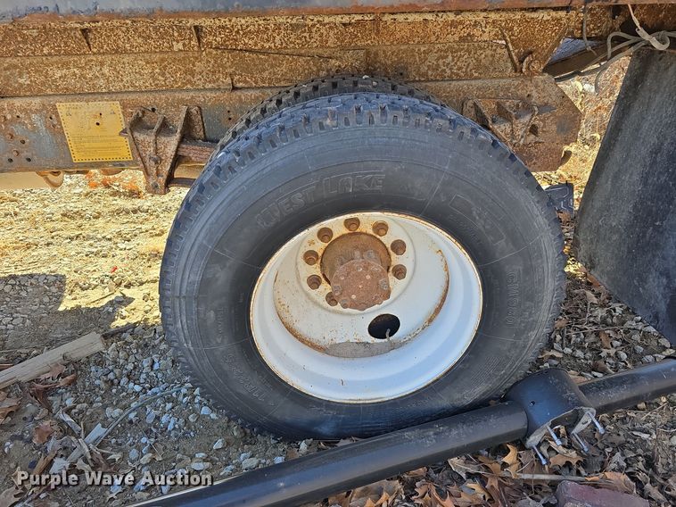 image for item DW3067 2000 International 4700 dump truck