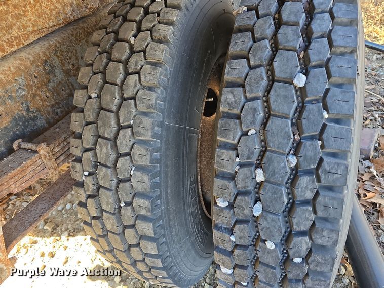 image for item DW3067 2000 International 4700 dump truck