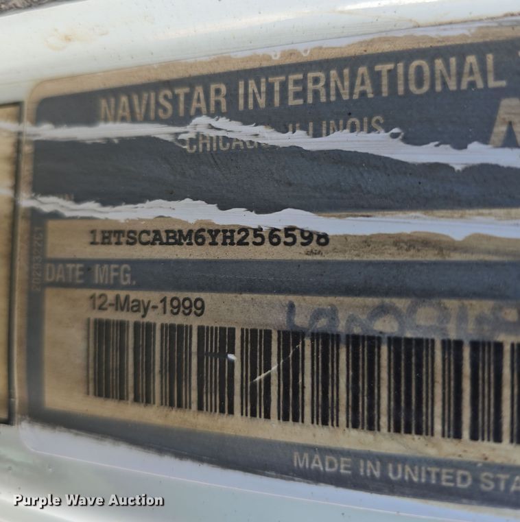 image for item DW3067 2000 International 4700 dump truck