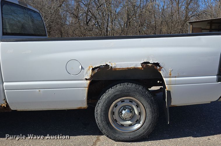 image for item DW3069 2001 Dodge Ram 1500 pickup truck