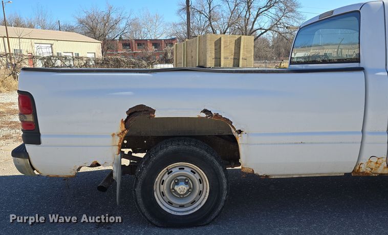 image for item DW3069 2001 Dodge Ram 1500 pickup truck