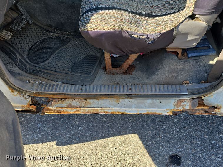 image for item DW3069 2001 Dodge Ram 1500 pickup truck