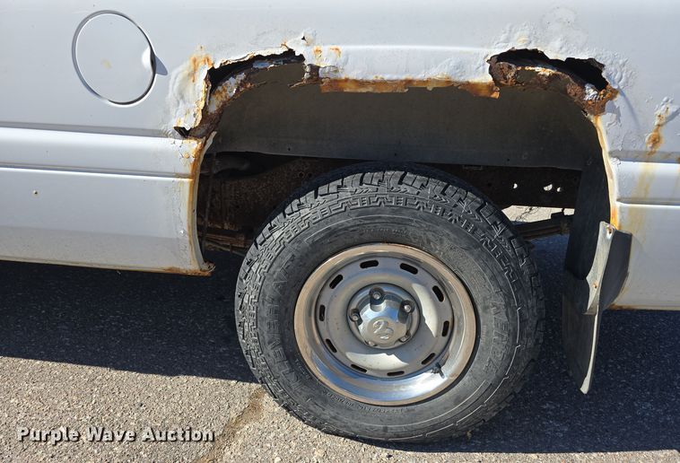 image for item DW3069 2001 Dodge Ram 1500 pickup truck