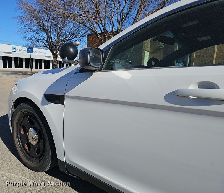 image for item DW3070 2013 Ford Taurus Police Interceptor 