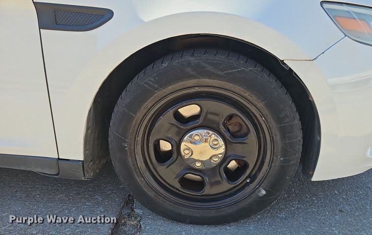 image for item DW3070 2013 Ford Taurus Police Interceptor 