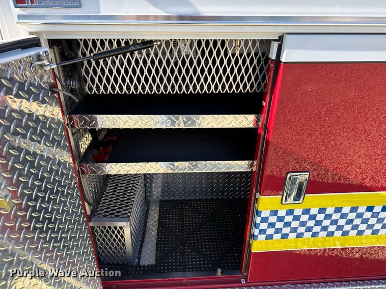 image for item DX3847 2003 Ford E450 Super Duty ambulance