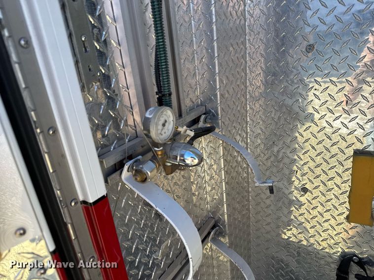 image for item DX3847 2003 Ford E450 Super Duty ambulance