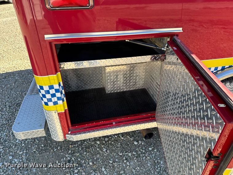 image for item DX3847 2003 Ford E450 Super Duty ambulance