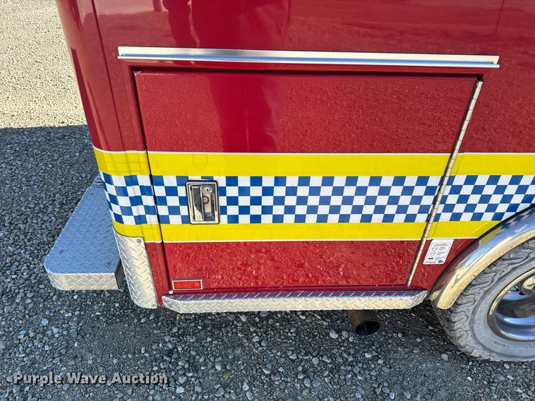 image for item DX3847 2003 Ford E450 Super Duty ambulance