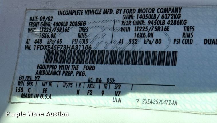 image for item DX3847 2003 Ford E450 Super Duty ambulance