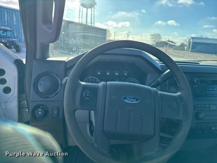 image for item EG7152 2014 Ford F250 Super Duty  pickup truck