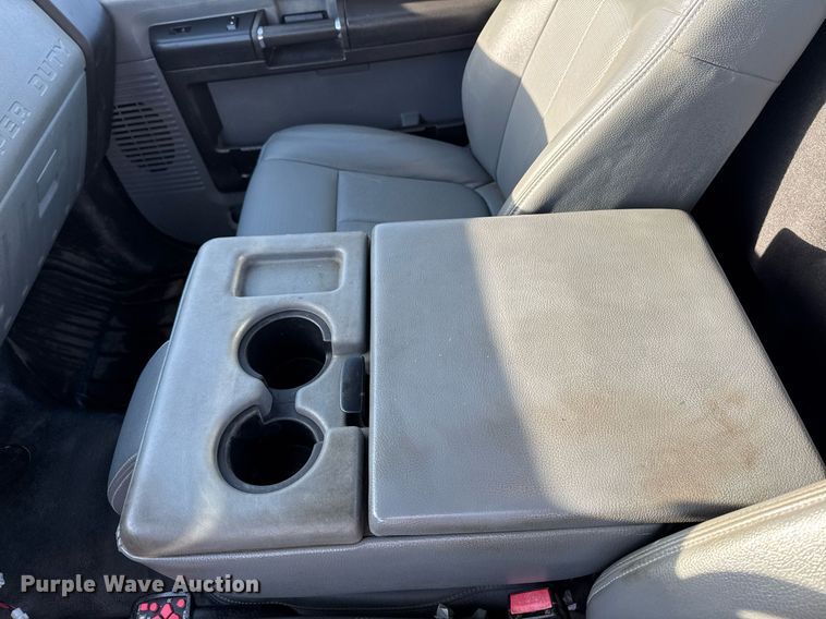 image for item EG7152 2014 Ford F250 Super Duty  pickup truck