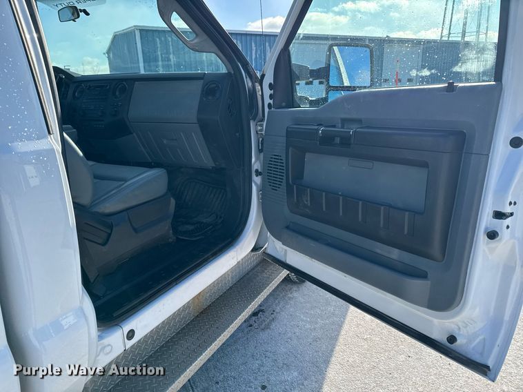 image for item EG7152 2014 Ford F250 Super Duty  pickup truck