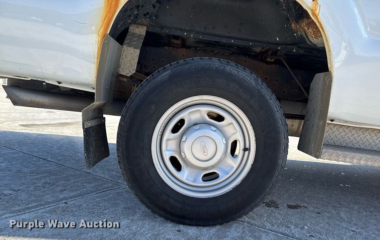 image for item EG7152 2014 Ford F250 Super Duty  pickup truck