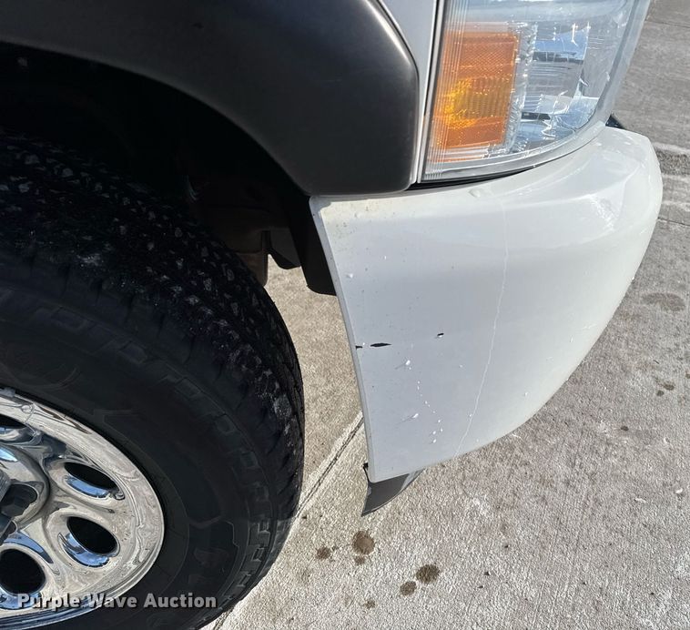 image for item EG7153 2010 Chevrolet Silverado 1500 pickup truck