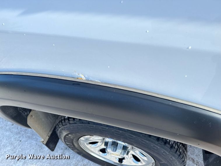 image for item EG7153 2010 Chevrolet Silverado 1500 pickup truck