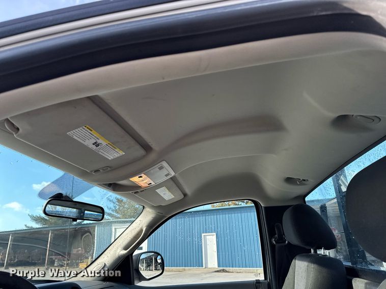 image for item EG7153 2010 Chevrolet Silverado 1500 pickup truck