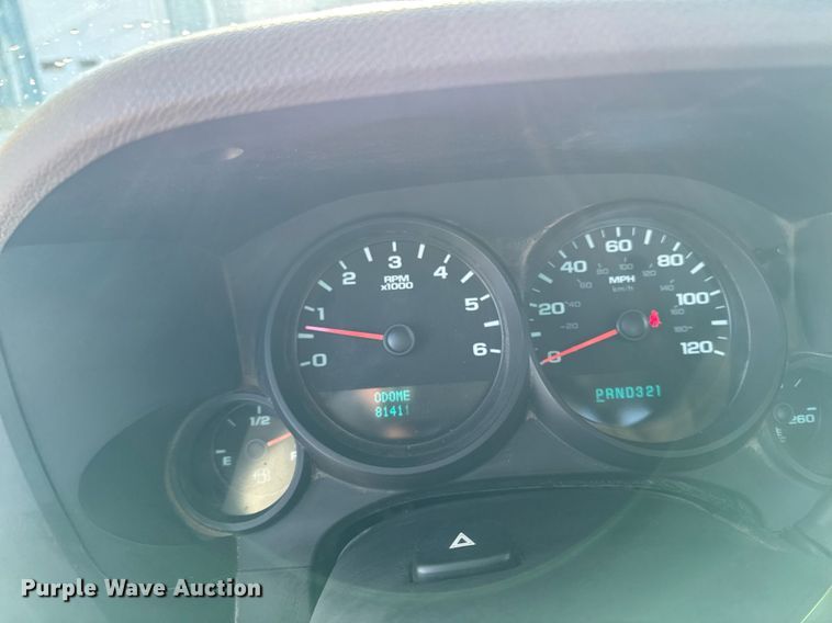 image for item EG7153 2010 Chevrolet Silverado 1500 pickup truck