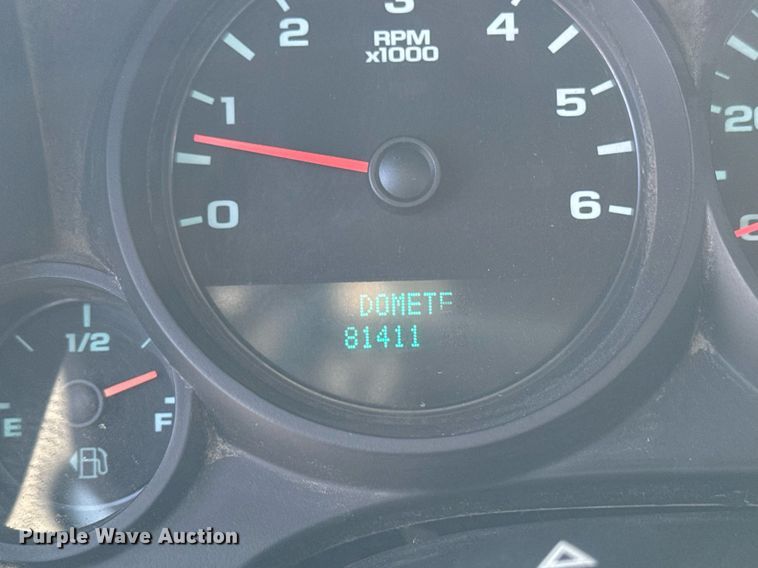 image for item EG7153 2010 Chevrolet Silverado 1500 pickup truck