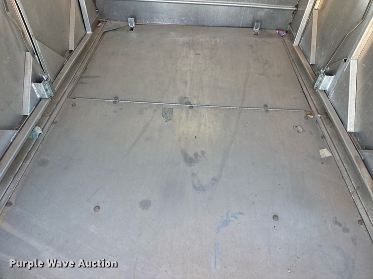 image for item EG7972 2009 Club Car Carryall 6 utility vehicle