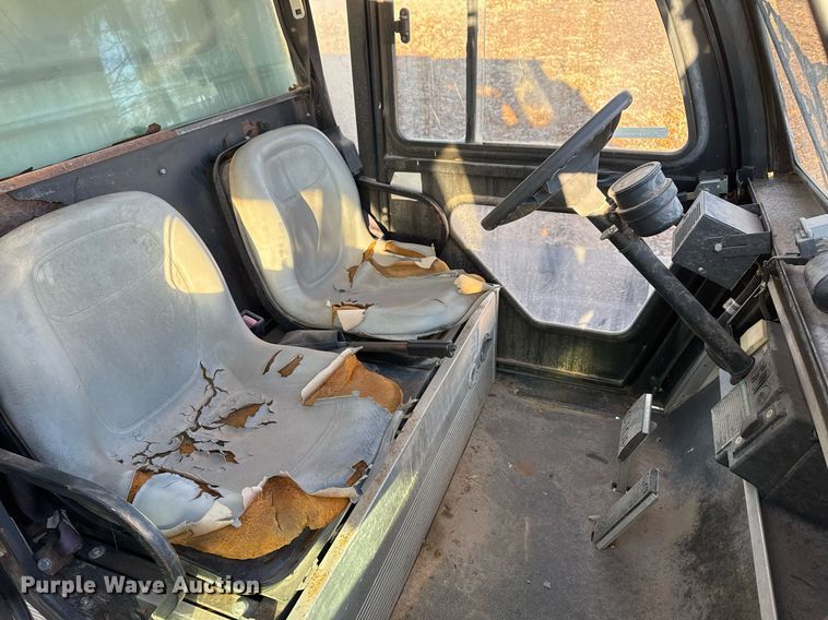 image for item EG7972 2009 Club Car Carryall 6 utility vehicle