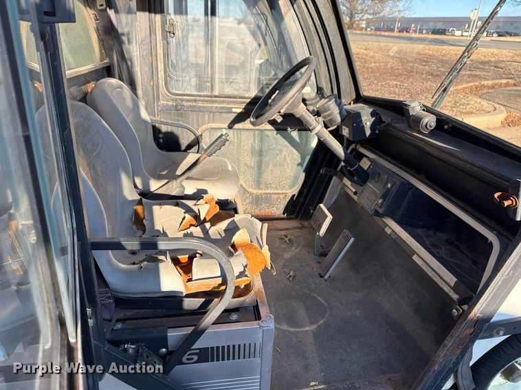 image for item EG7973 2009 Club Car Carryall 6 utility vehicle