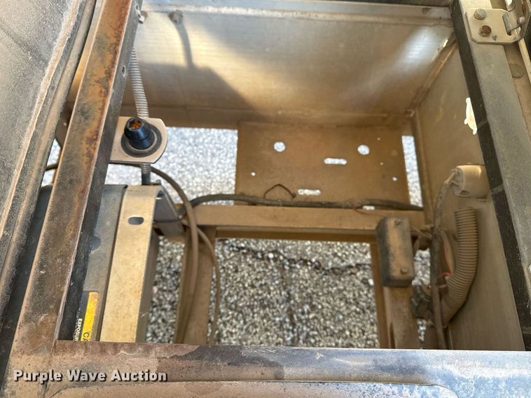 image for item EG7973 2009 Club Car Carryall 6 utility vehicle