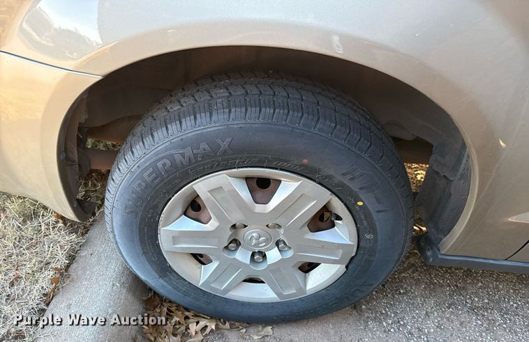 image for item EG7974 2009 Dodge Grand Caravan van