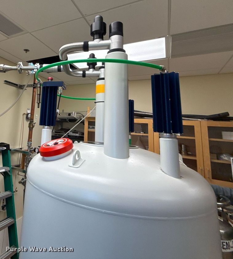 image for item EG7976 2012 Bruker 400'89 Ascend magnet system