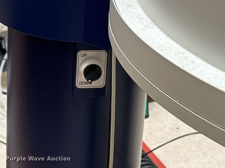 image for item EG7976 2012 Bruker 400'89 Ascend magnet system