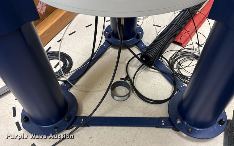 image for item EG7976 2012 Bruker 400'89 Ascend magnet system