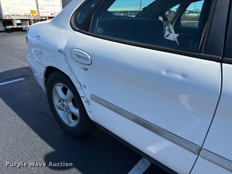 image for item EG7979 2000 Ford Taurus 