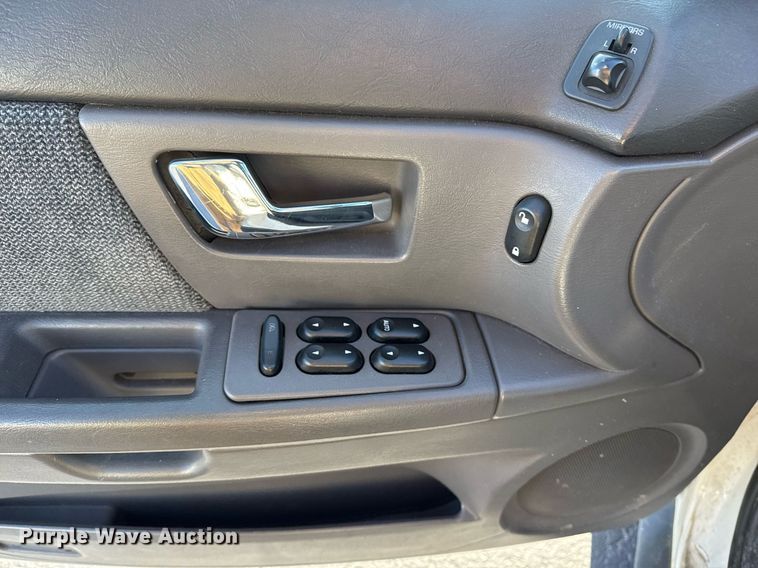 image for item EG7979 2000 Ford Taurus 