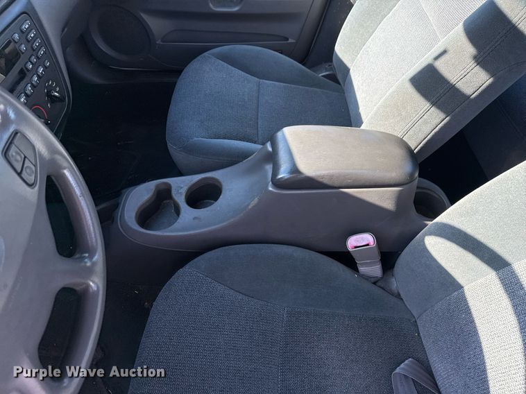 image for item EG7979 2000 Ford Taurus 