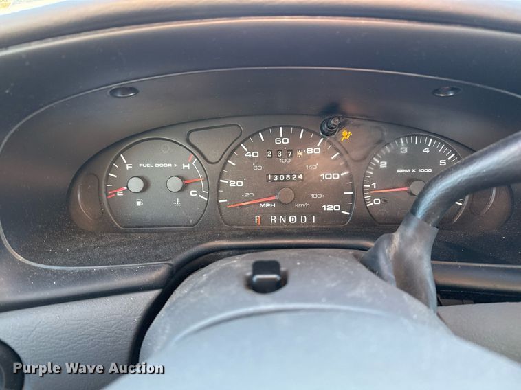 image for item EG7979 2000 Ford Taurus 