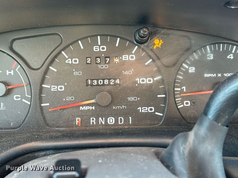 image for item EG7979 2000 Ford Taurus 