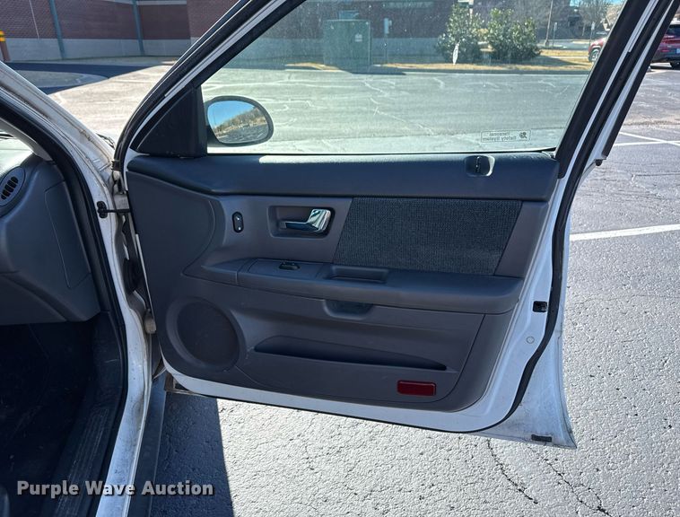 image for item EG7979 2000 Ford Taurus 