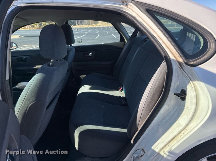 image for item EG7979 2000 Ford Taurus 