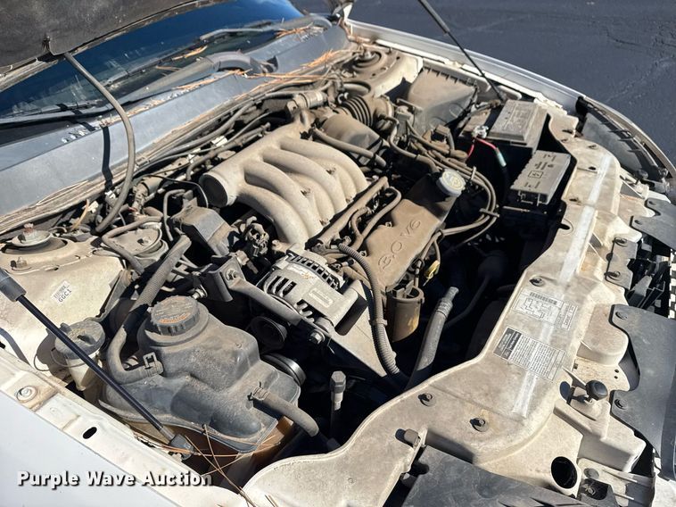 image for item EG7979 2000 Ford Taurus 