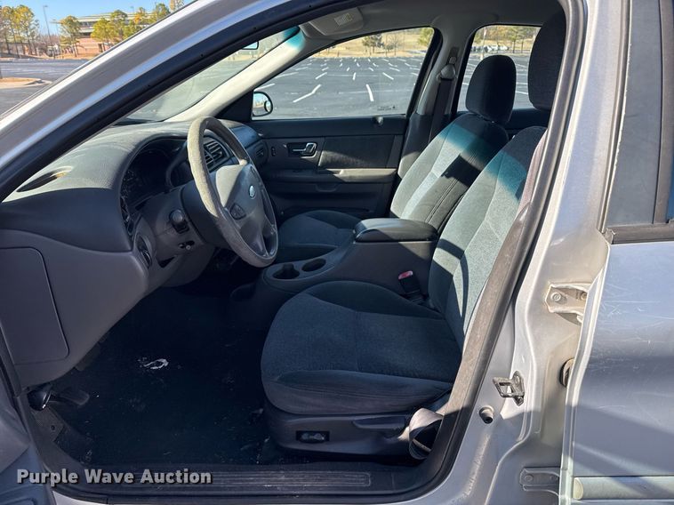 image for item EG7980 2000 Ford Taurus 