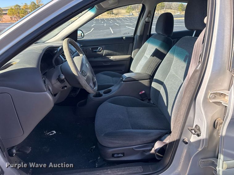 image for item EG7980 2000 Ford Taurus 