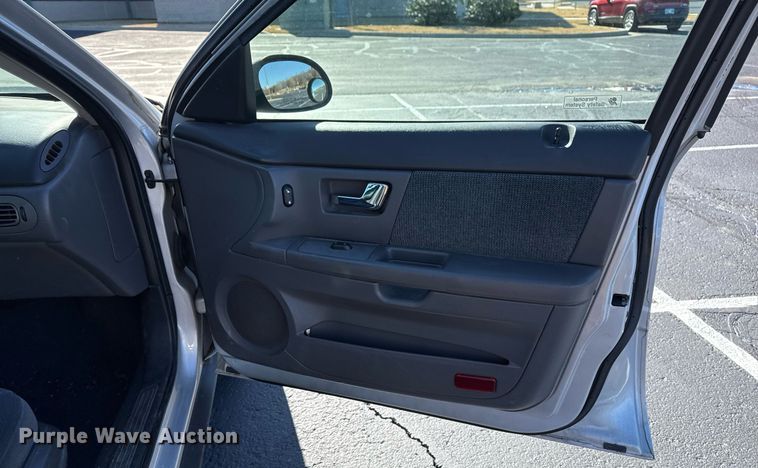 image for item EG7980 2000 Ford Taurus 