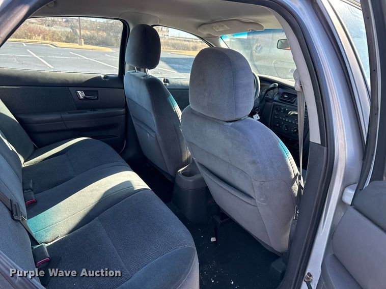 image for item EG7980 2000 Ford Taurus 