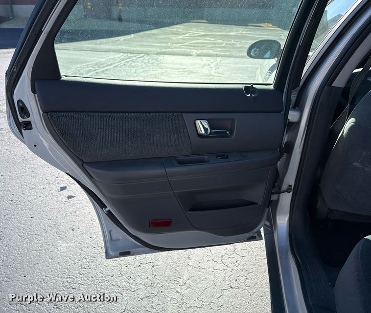 image for item EG7980 2000 Ford Taurus 